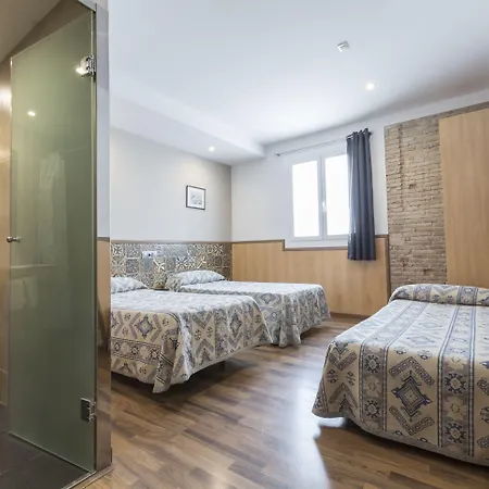 فندق Casa Teva 4*
